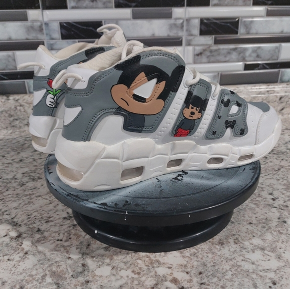 Air custom mickey mouse size 8.5 - Picture 4 of 6